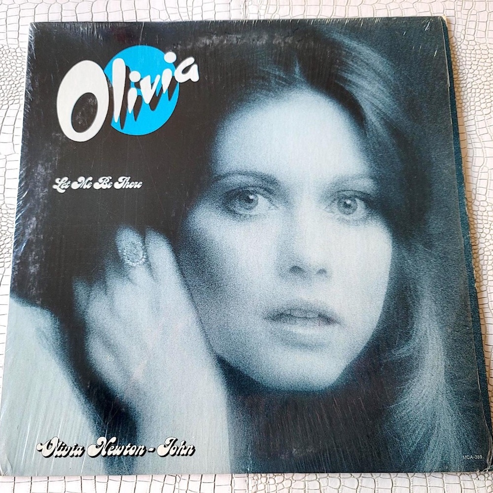 Olivia Newton-John ~ "Olivia, Let Me Be There" - LP Album, MCA (MCA-389) 1973